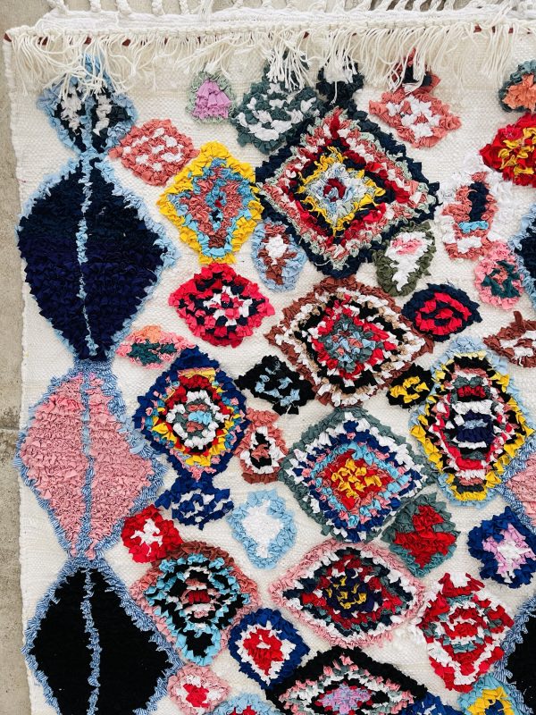 Tapis marocain à motifs